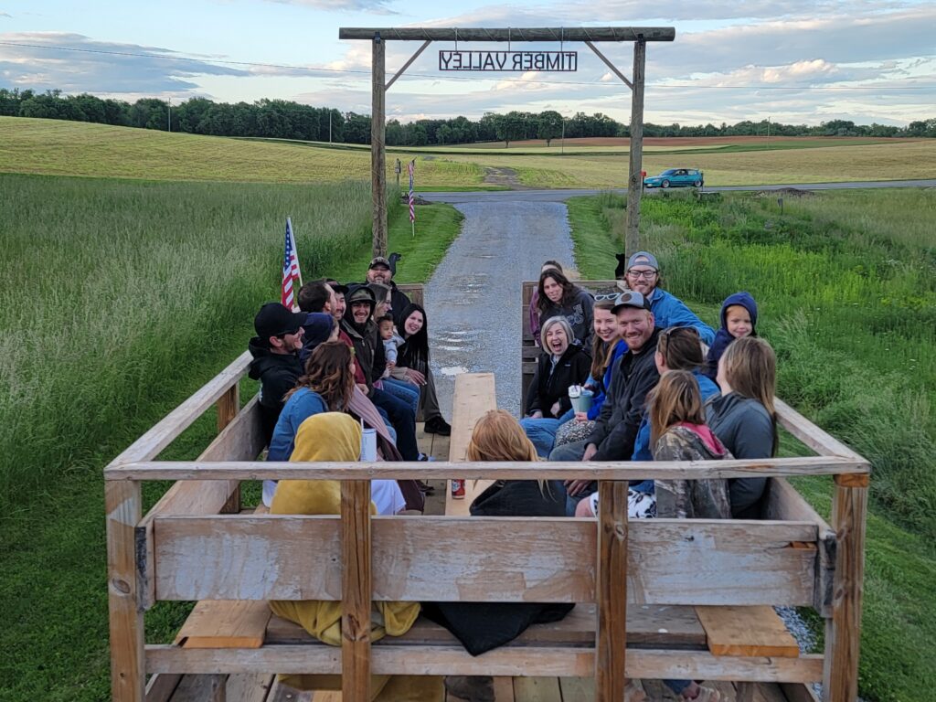 Traditional Wagon Rides and Rural Charm 🚜
Celebrate the holiday with one of our classic Wagon Rides. 🌾 There is a deep sense of Americana in sitting on a bale of hay as a tractor pulls you through the rolling green hills of our farm. 🚜 These rides offer a nostalgic look at rural life, providing a perfect way for families to bond and enjoy the beauty of the Timber Valley Retreat landscape. 🚜✨ It’s a slow-paced adventure that highlights the simple joys of a Flag Day USA getaway. 📸