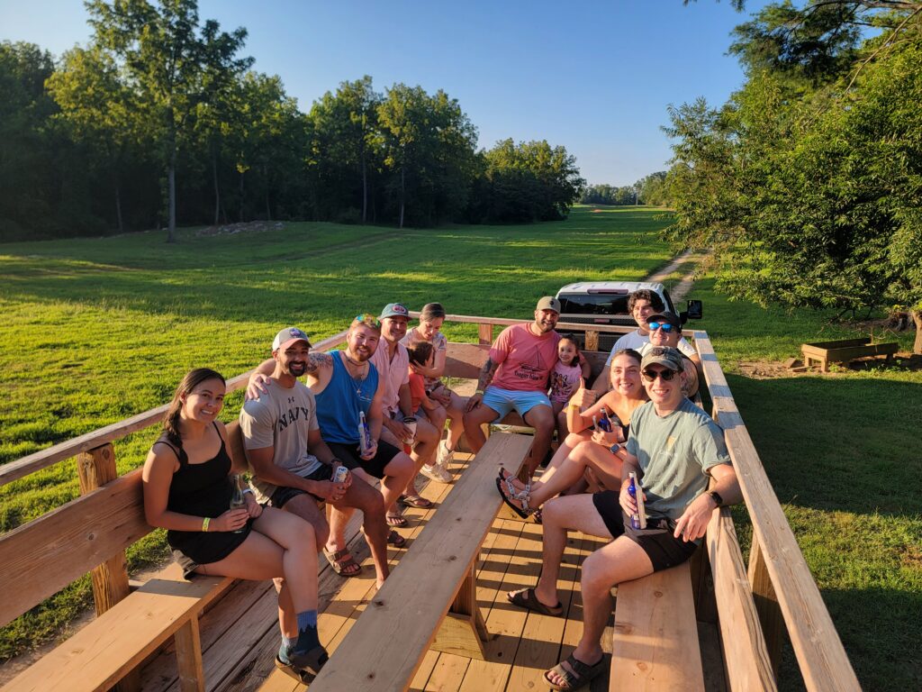 Our Unique Wagon Ride Experience 🚜
Let Dad sit back and relax while we do the driving! Our signature Wagon Ride is a nostalgic tour of the 100-acre farm. It’s a great way for the whole family to explore the wooded ridges and open fields together, making it a highlight of the best Fathers Day gift ever.