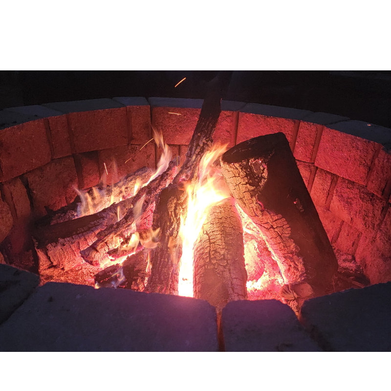 7. Bonding Around the Campfire Under the Stars
The best way to enjoy the stars is with loved ones. Gather around our massive fire pit, roast marshmallows, and share stories as the universe unfolds above you. This connection to the stars and to each other is what makes Stargazing Glamping at Timber Valley Retreat a life-changing experience.

As the fire dies down to embers, the stars seem to get even brighter. This is the moment when the silence of our Private Campground truly speaks, offering a sense of peace that you won’t find anywhere else. 🍡🔥